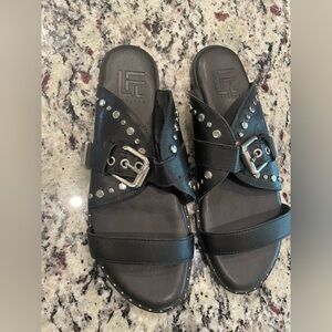 LF Black Sandals